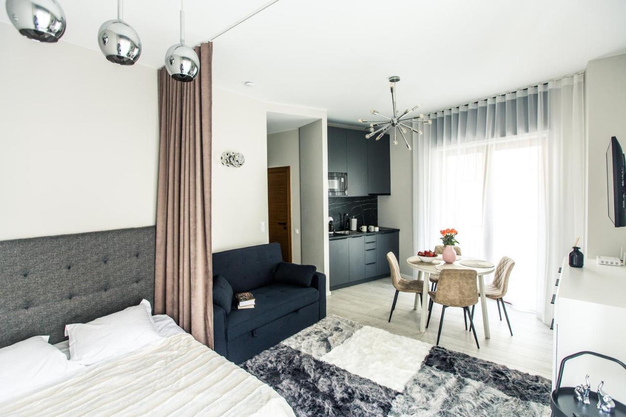 New Modern Studio Apartment In The Old Town Riga Exterior photo