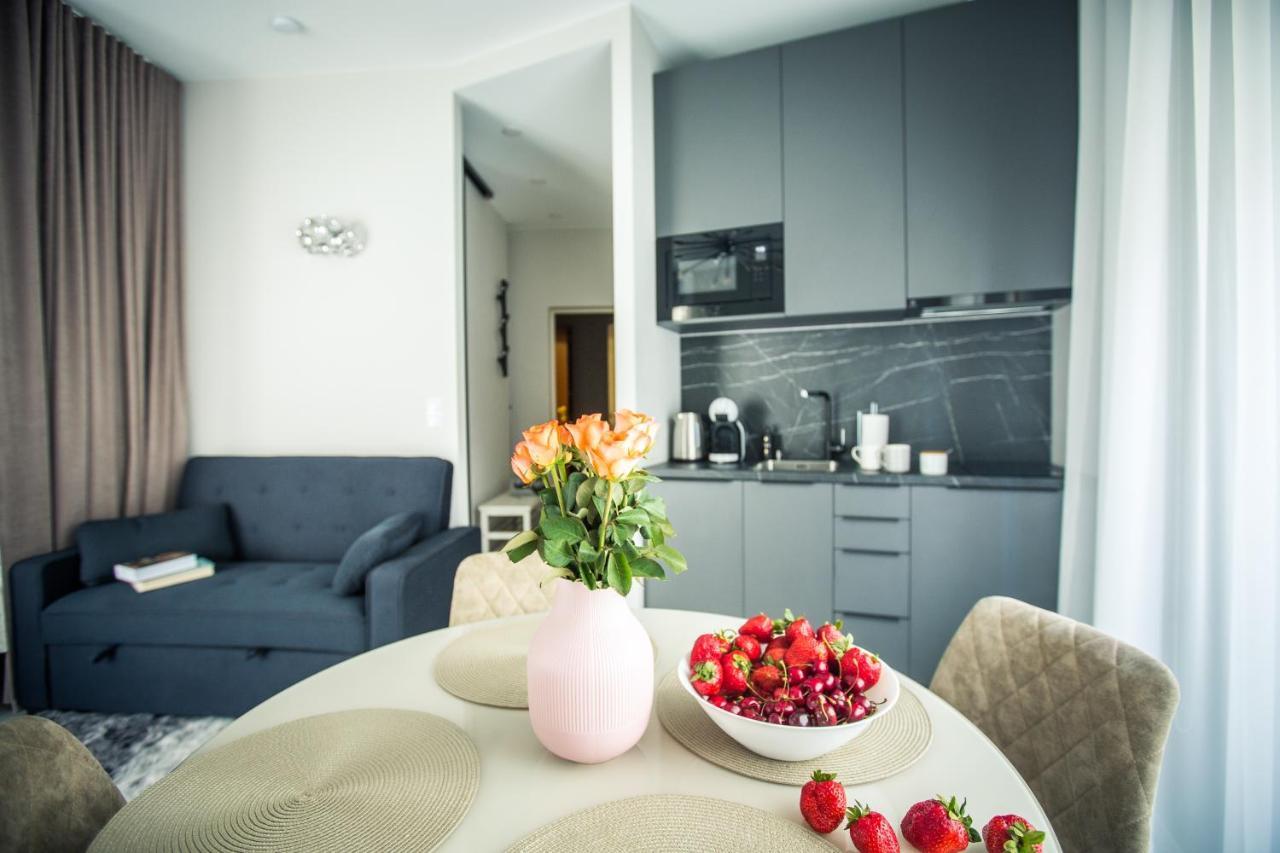 New Modern Studio Apartment In The Old Town Riga Exterior photo
