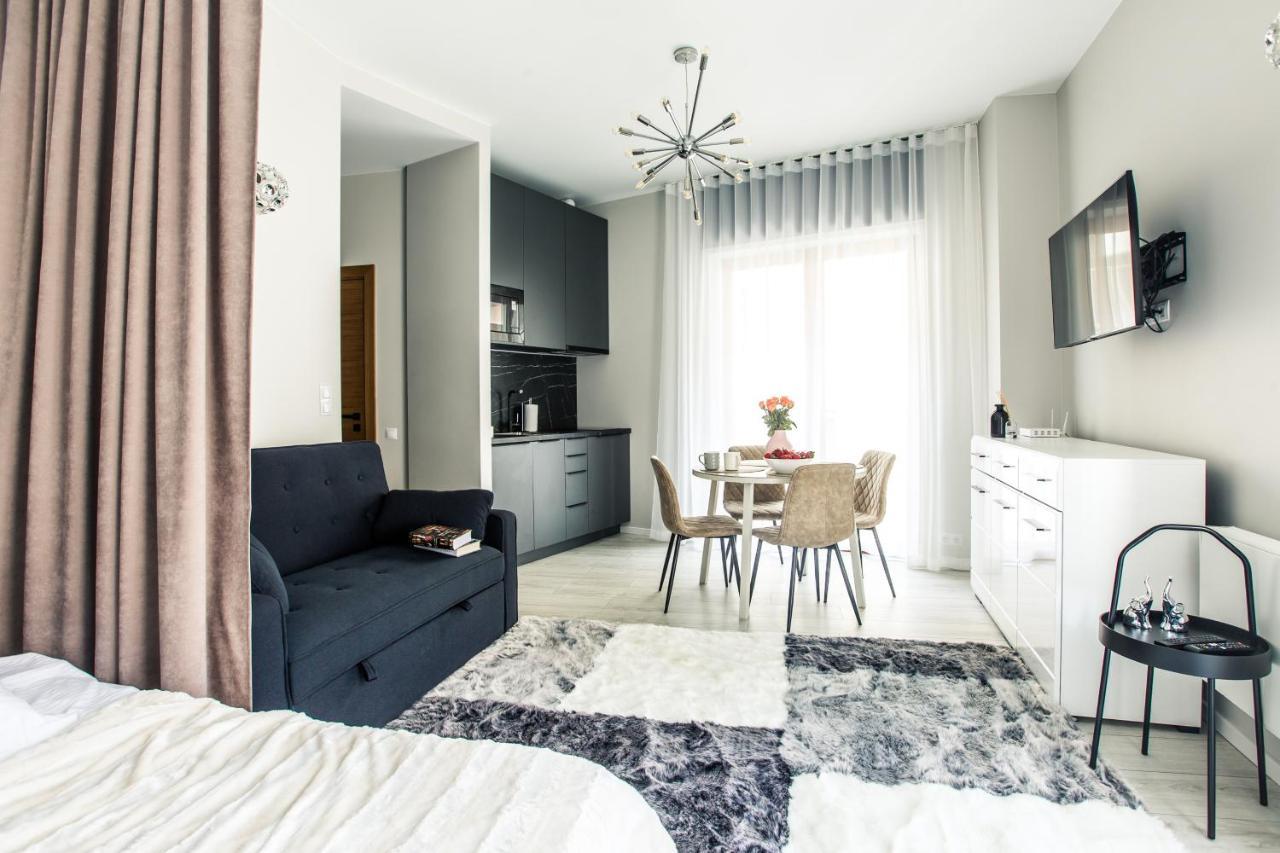 New Modern Studio Apartment In The Old Town Riga Exterior photo