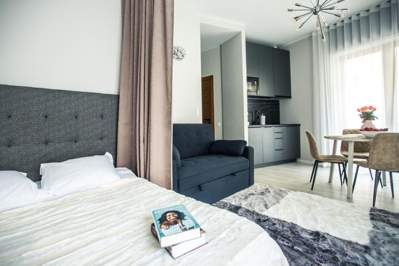 New Modern Studio Apartment In The Old Town Riga Exterior photo