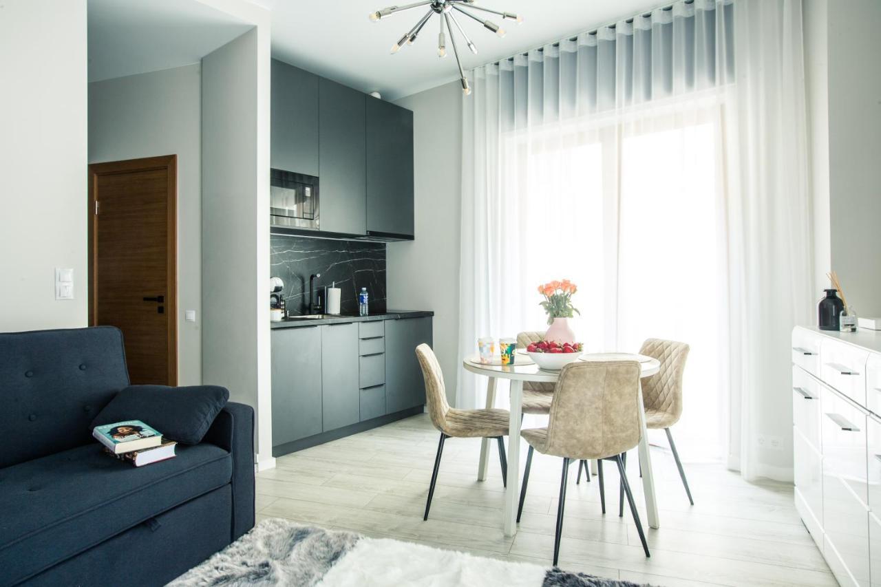 New Modern Studio Apartment In The Old Town Riga Exterior photo