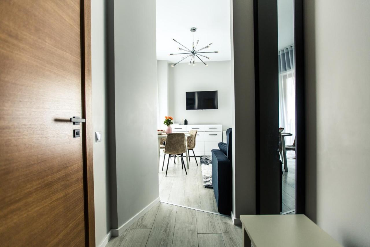 New Modern Studio Apartment In The Old Town Riga Exterior photo